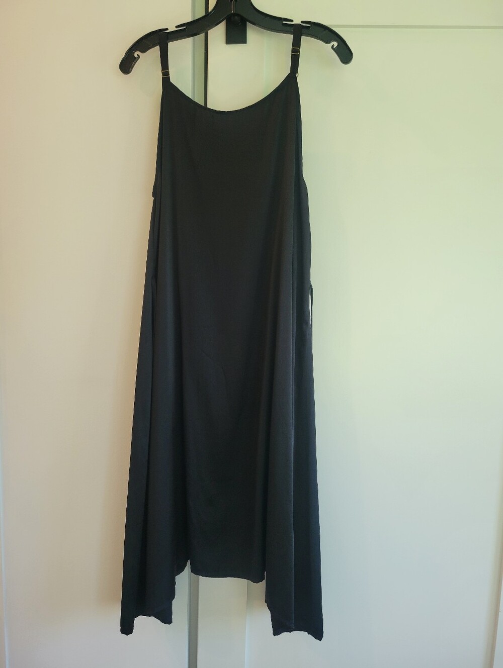Krista Larson 100% Silk Black midi dress